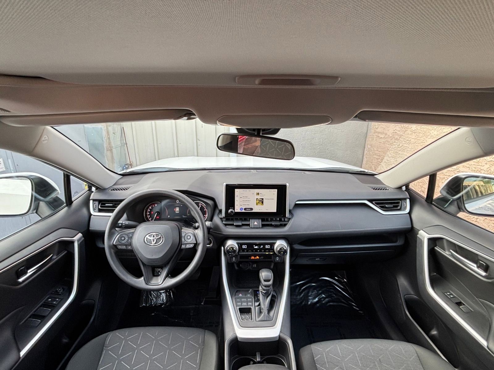 Thumbnail: 2025 Toyota RAV4 - 35