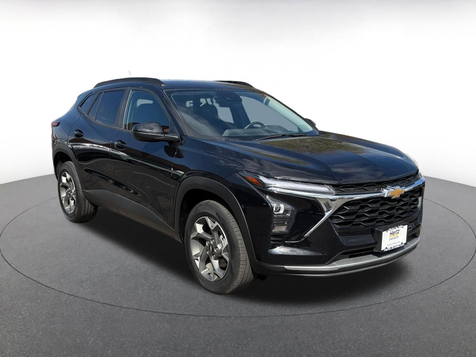Thumbnail: 2025 Chevrolet Trax - 1