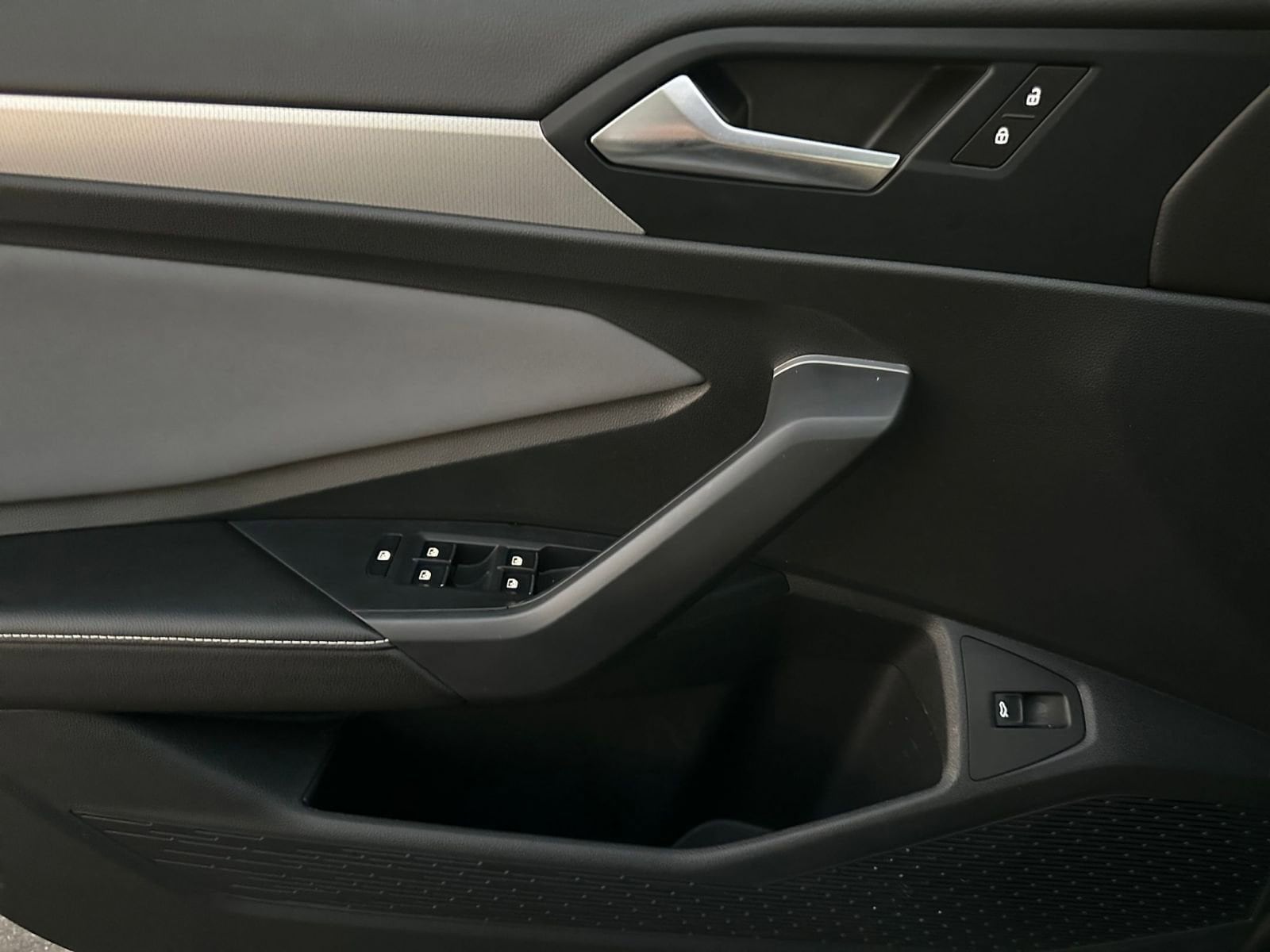 Thumbnail: 2025 Volkswagen Jetta - 20