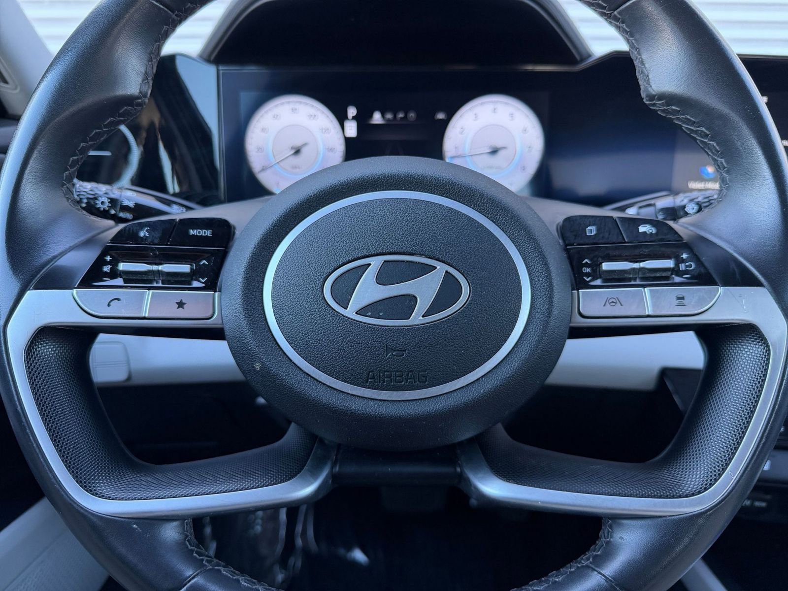Thumbnail: 2025 Hyundai Elantra - 29