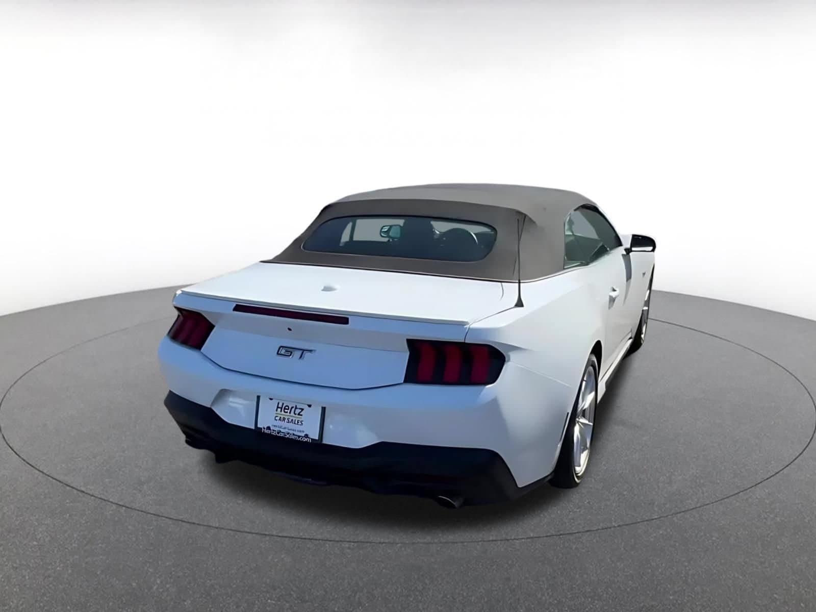 Thumbnail: 2025 Ford Mustang - 14