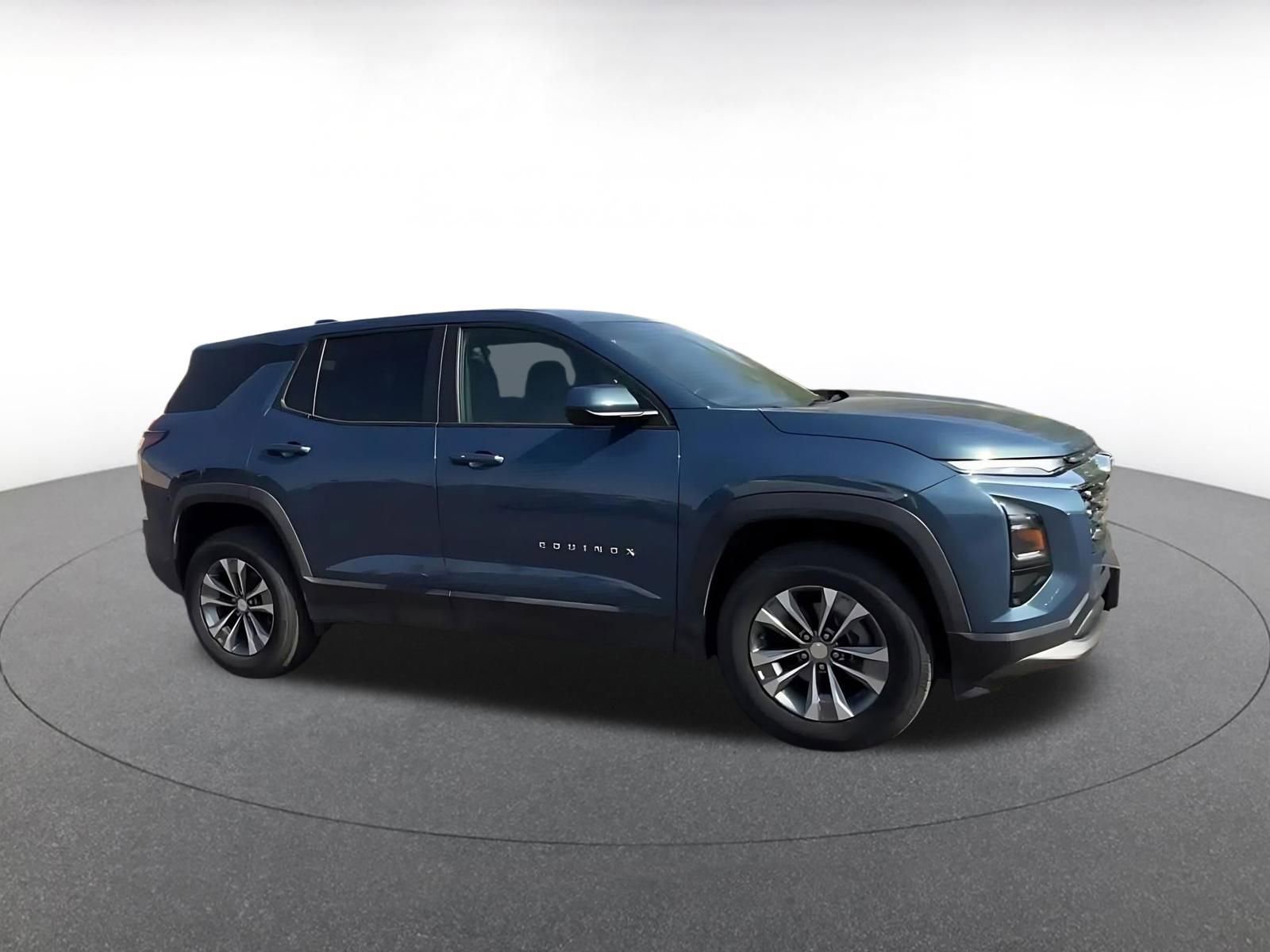 Thumbnail: 2025 Chevrolet Equinox - 2