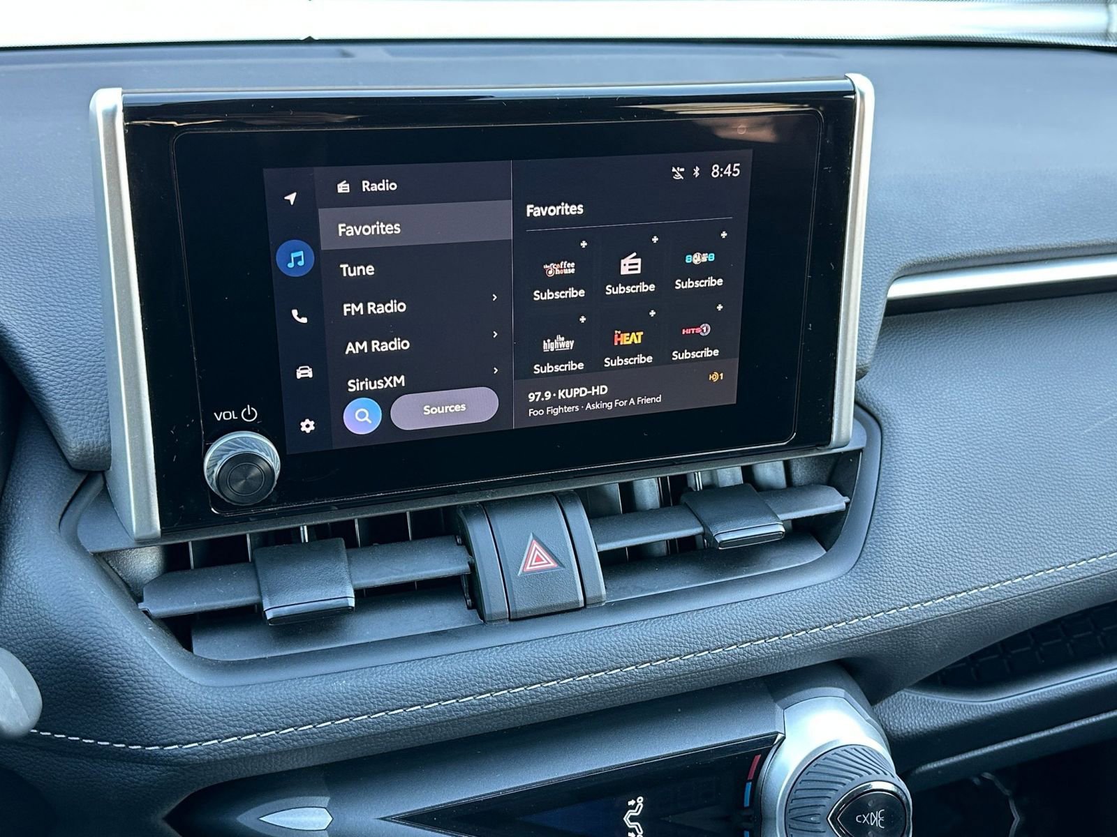 Thumbnail: 2025 Toyota RAV4 - 21