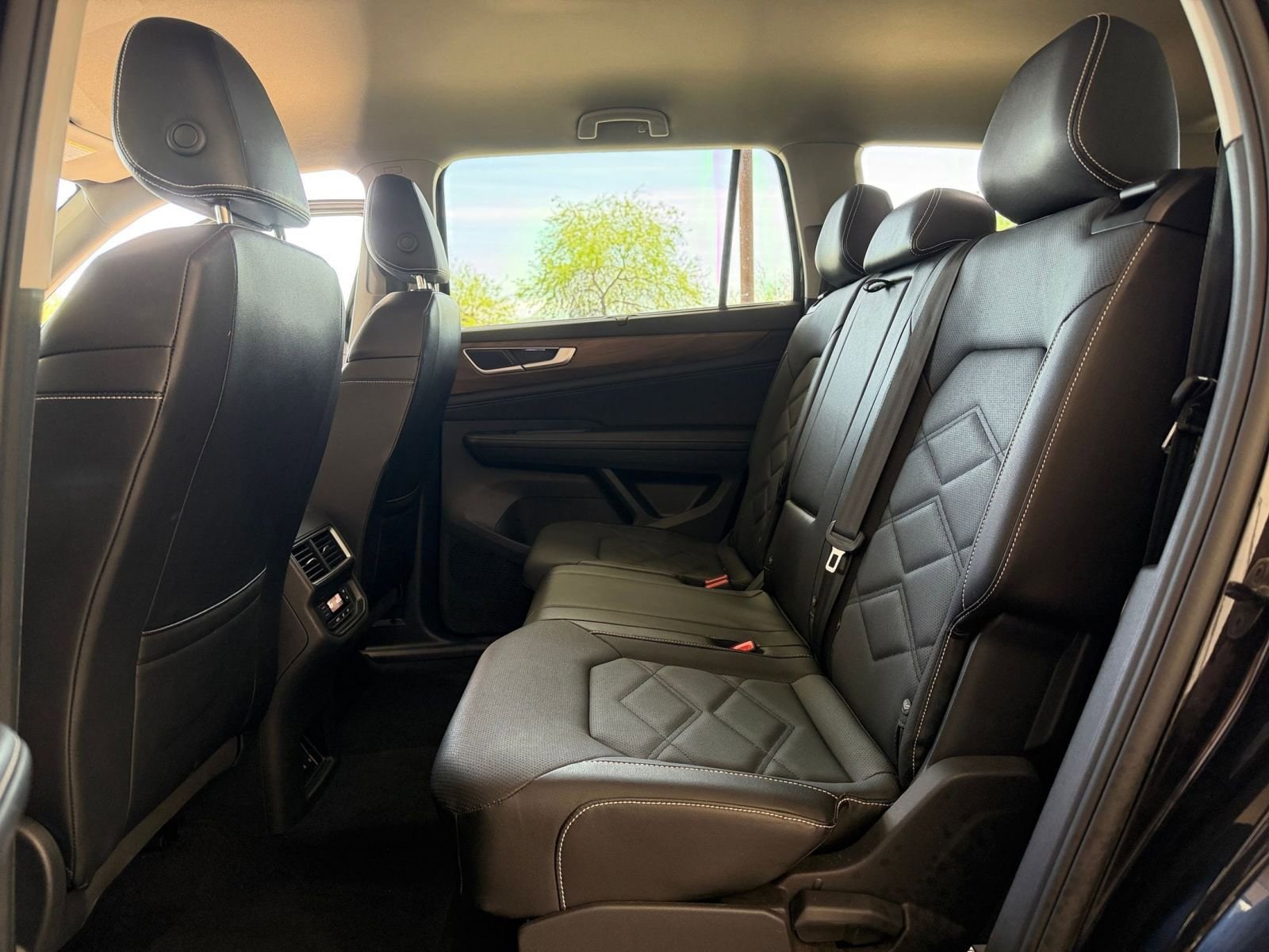 Thumbnail: 2025 Volkswagen Atlas - 28