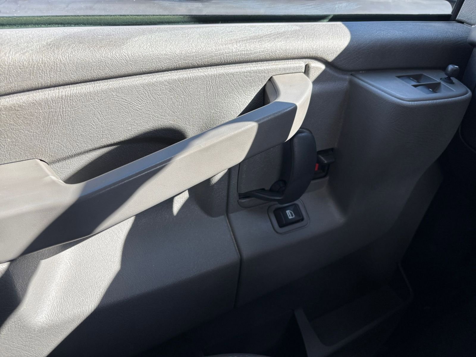 Thumbnail: 2025 Chevrolet Express - 18