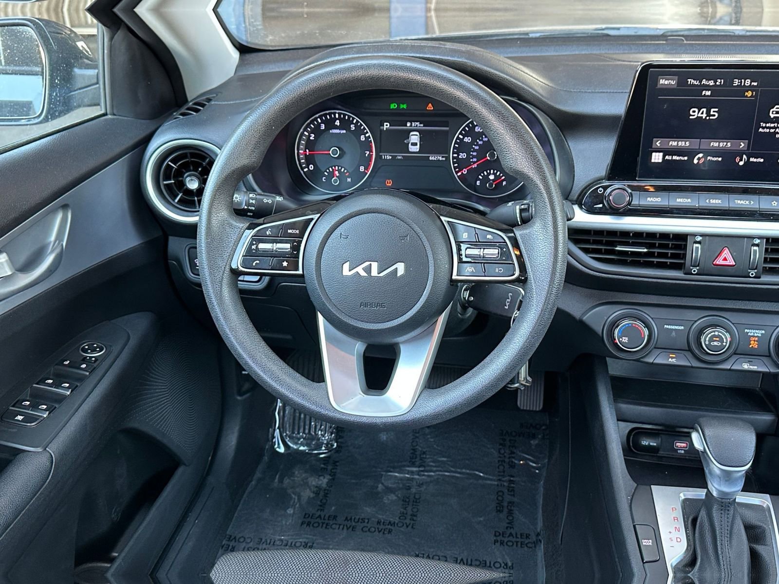 Thumbnail: 2023 Kia Forte - 32
