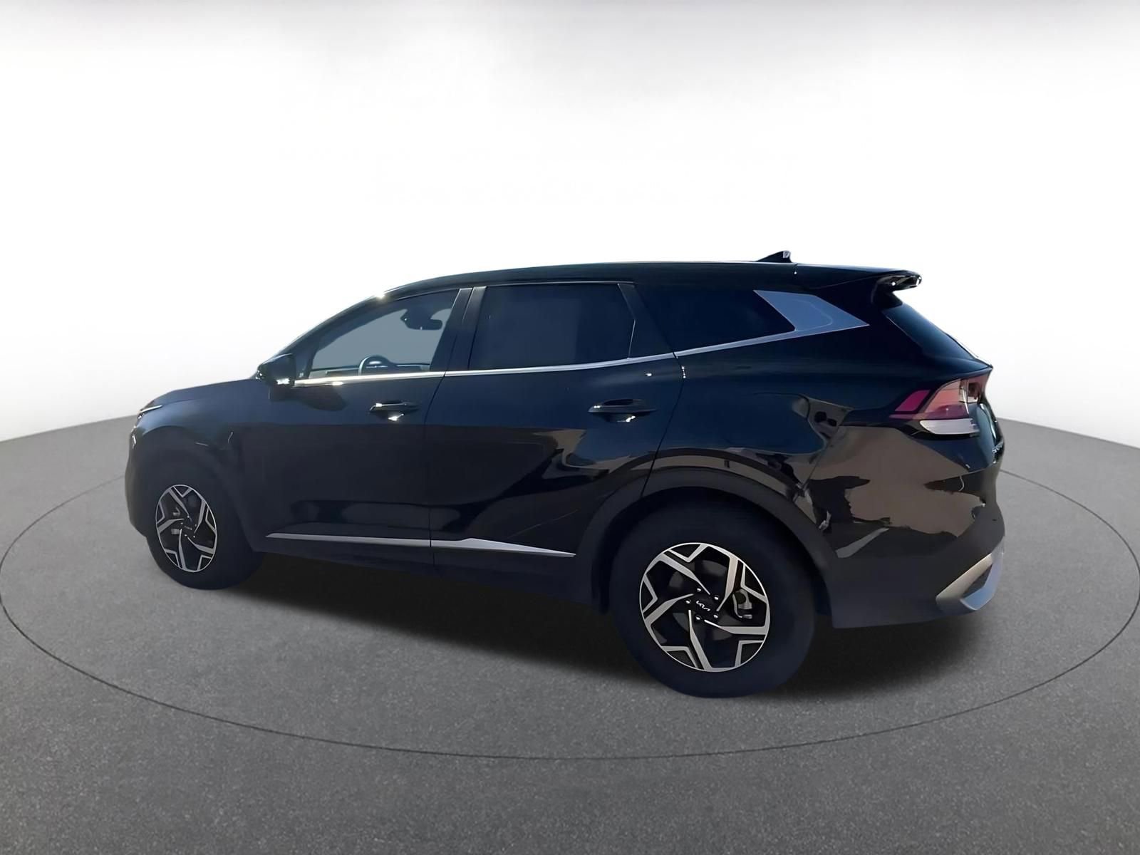 Thumbnail: 2025 Kia Sportage - 10