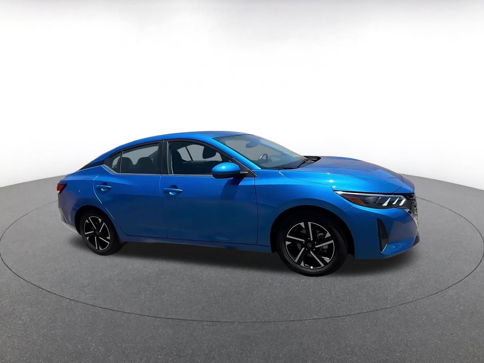 Thumbnail: 2025 Nissan Sentra - 2