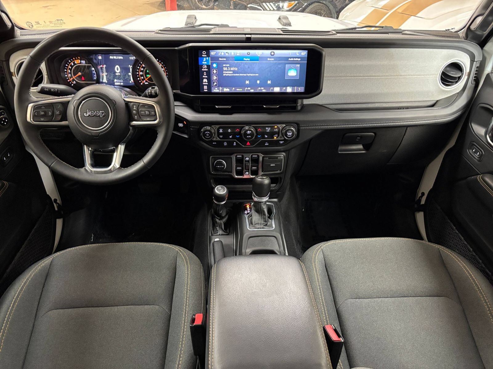 Thumbnail: 2025 Jeep Wrangler - 33