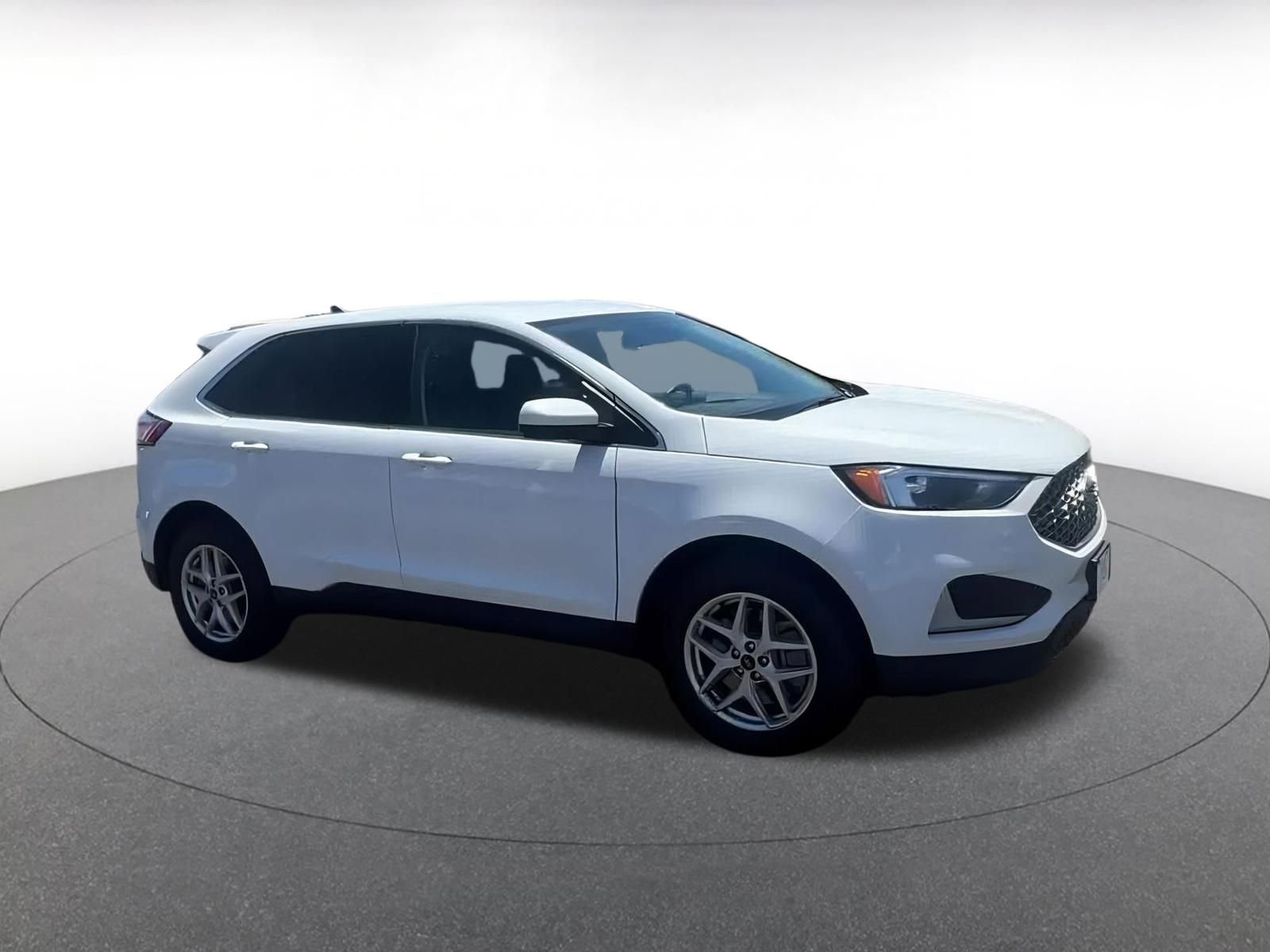 Image 2 of 2024 Ford Edge SEL SUV