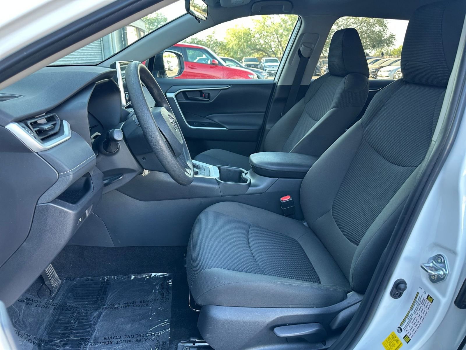 Thumbnail: 2025 Toyota RAV4 - 35