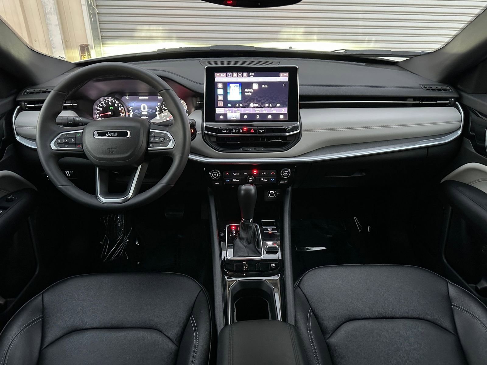 Thumbnail: 2025 Jeep Compass - 33