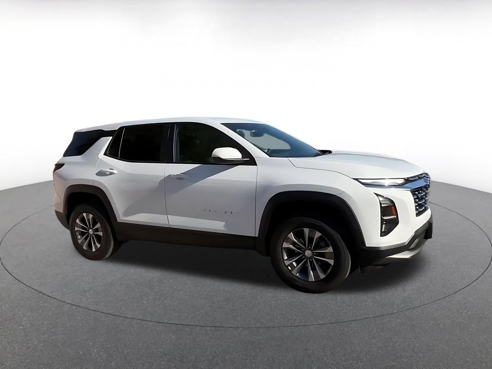 Thumbnail: 2025 Chevrolet Equinox - 2