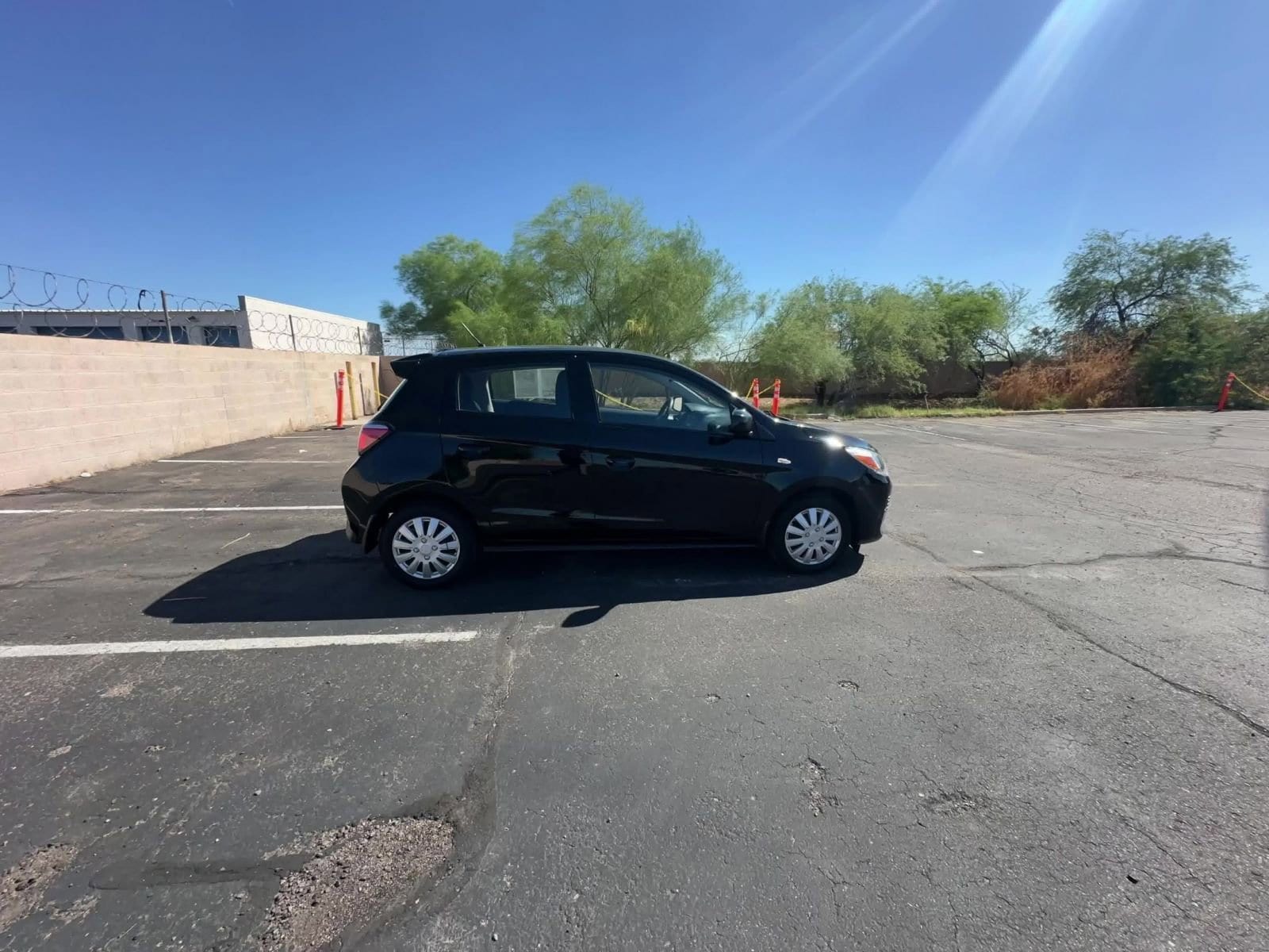 Thumbnail: 2024 Mitsubishi Mirage - 15