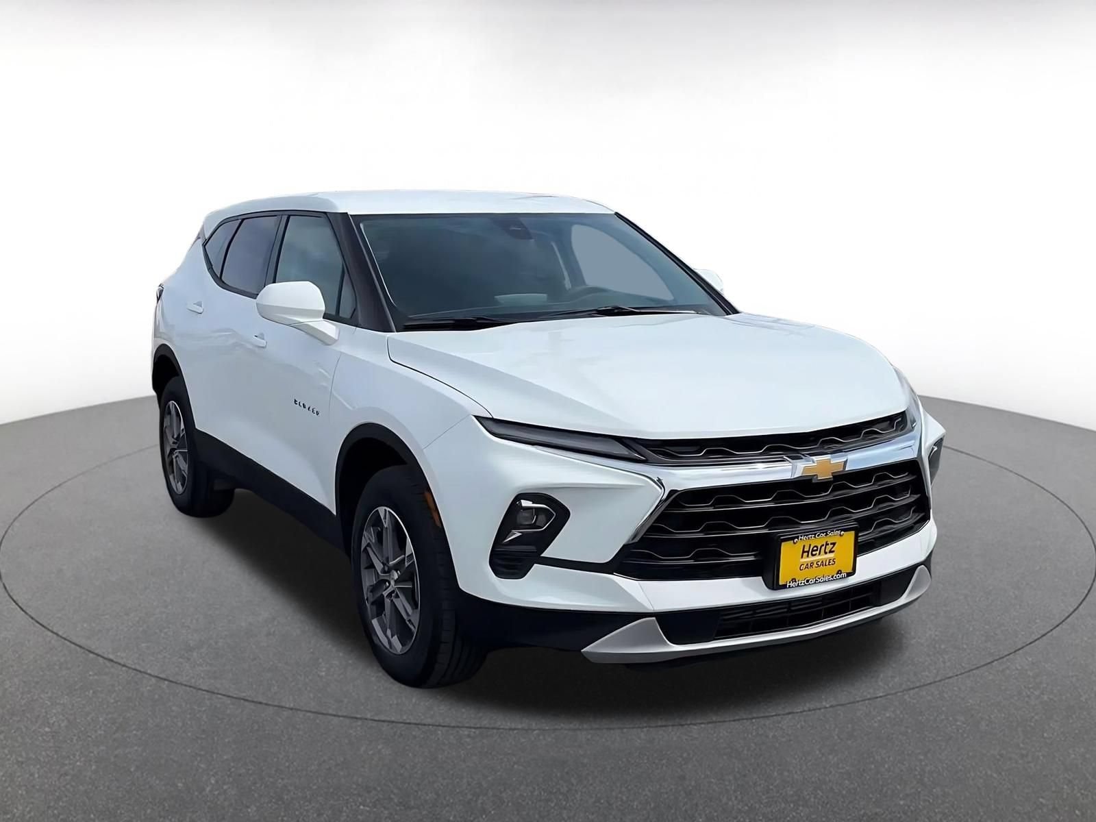 Thumbnail: 2026 Chevrolet Blazer - 3
