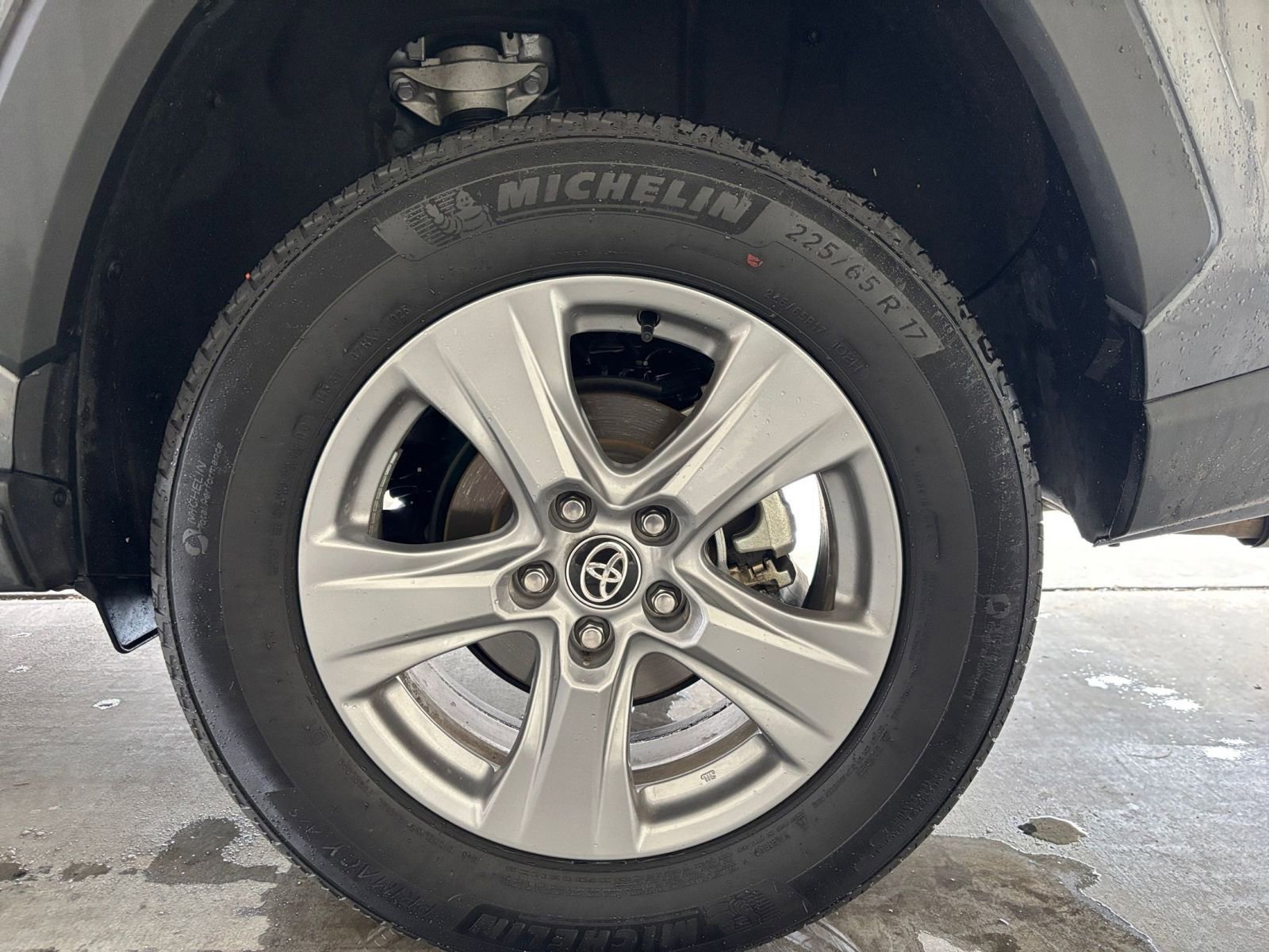 Thumbnail: 2025 Toyota RAV4 - 30