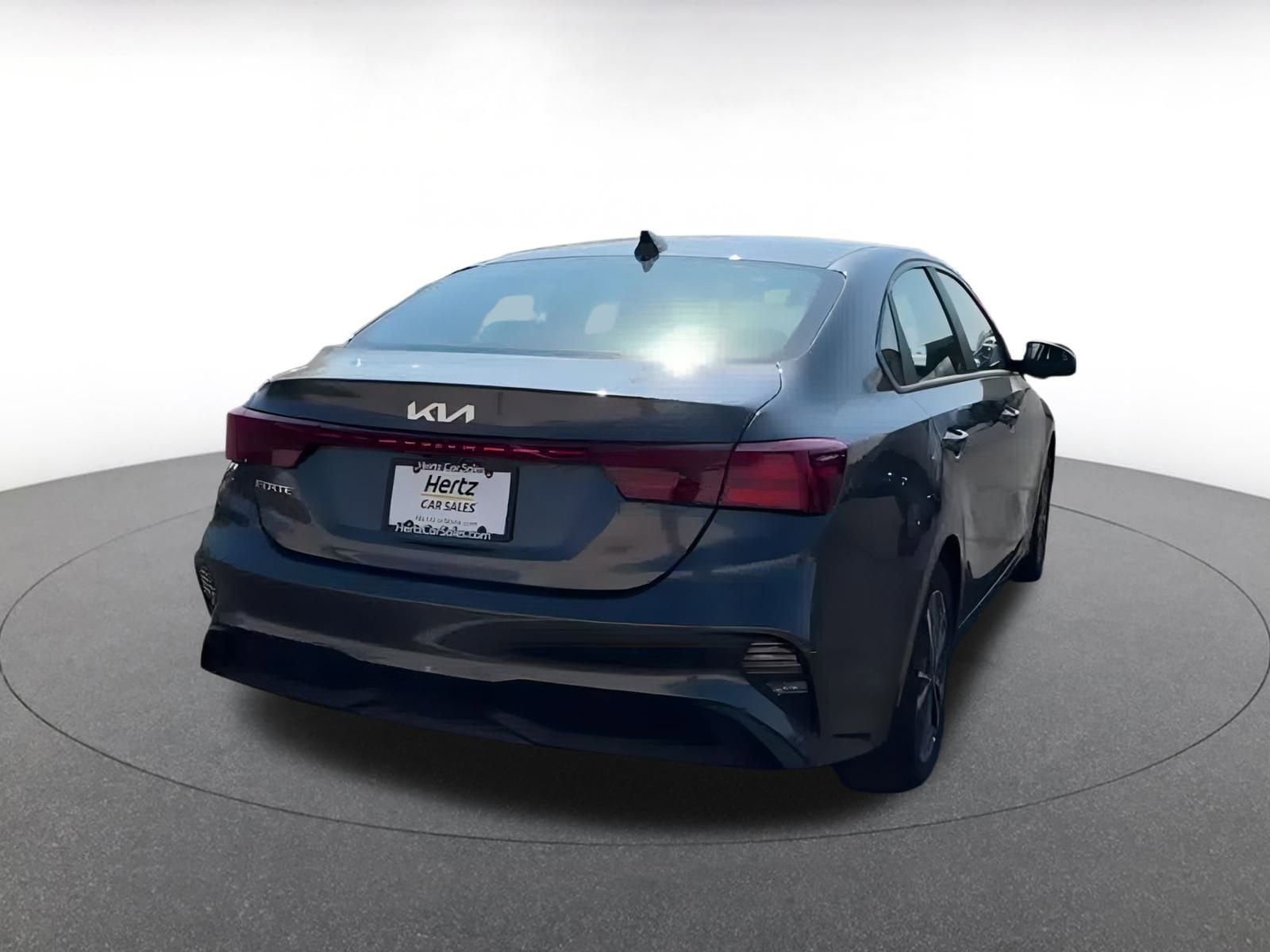 Thumbnail: 2023 Kia Forte - 15