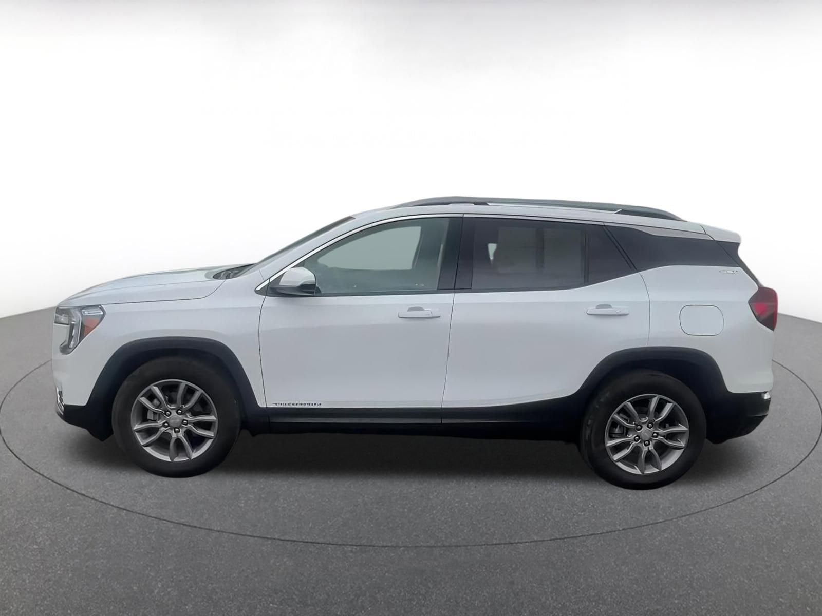 2024 GMC Terrain SLT 8