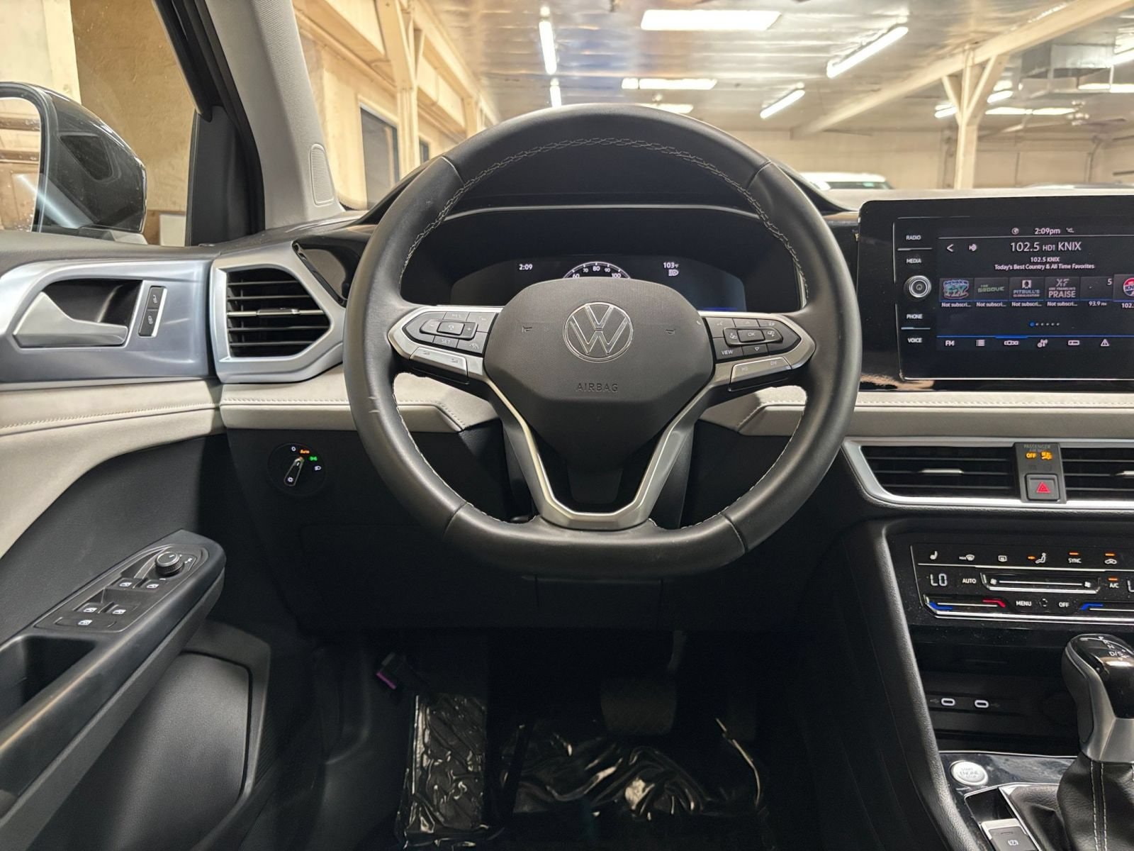 Thumbnail: 2026 Volkswagen Taos - 30