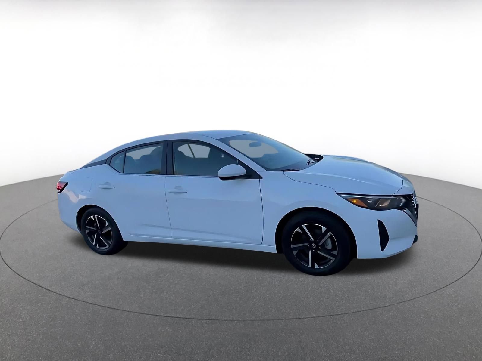 Thumbnail: 2025 Nissan Sentra - 2