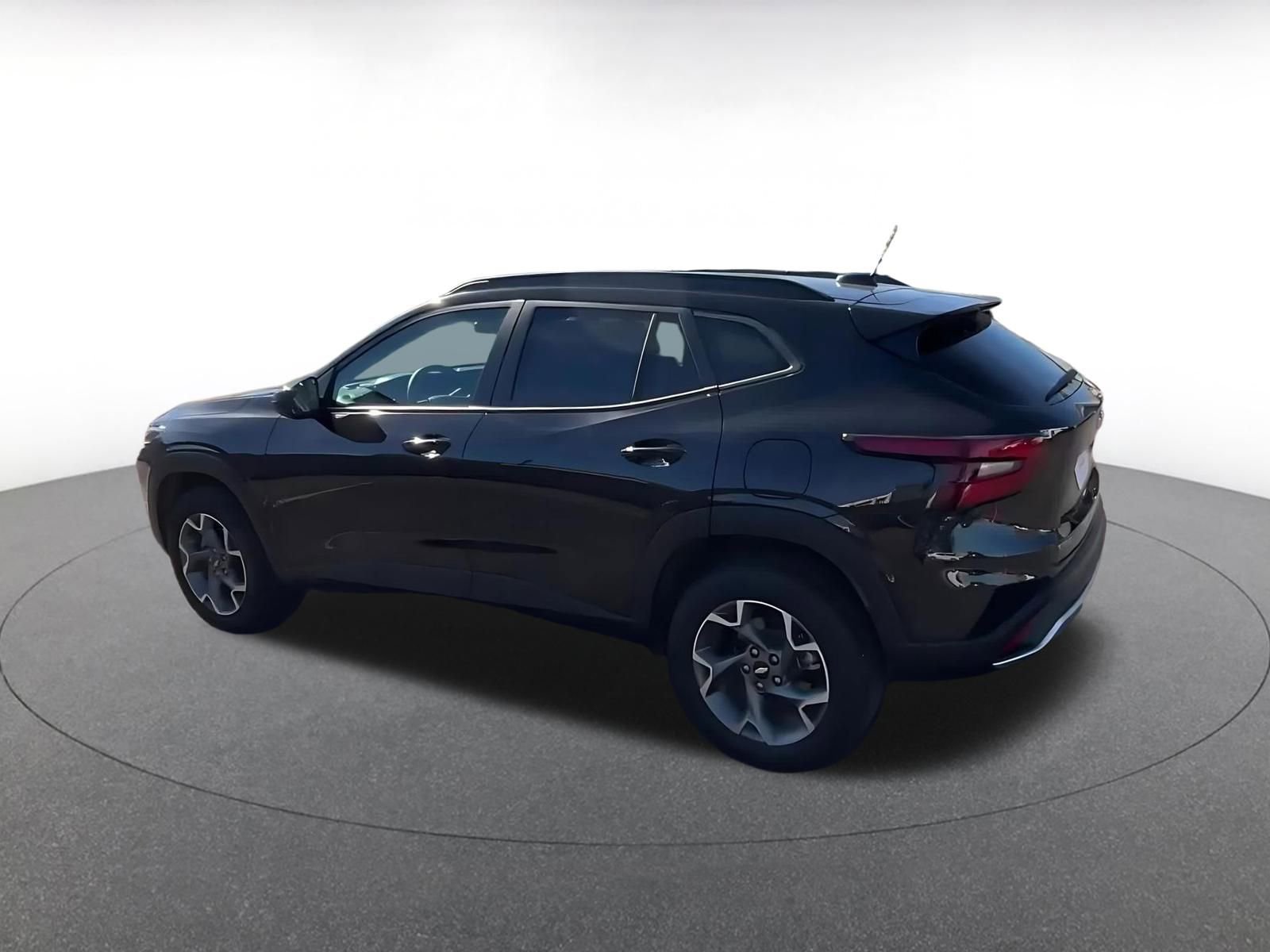 Thumbnail: 2025 Chevrolet Trax - 10