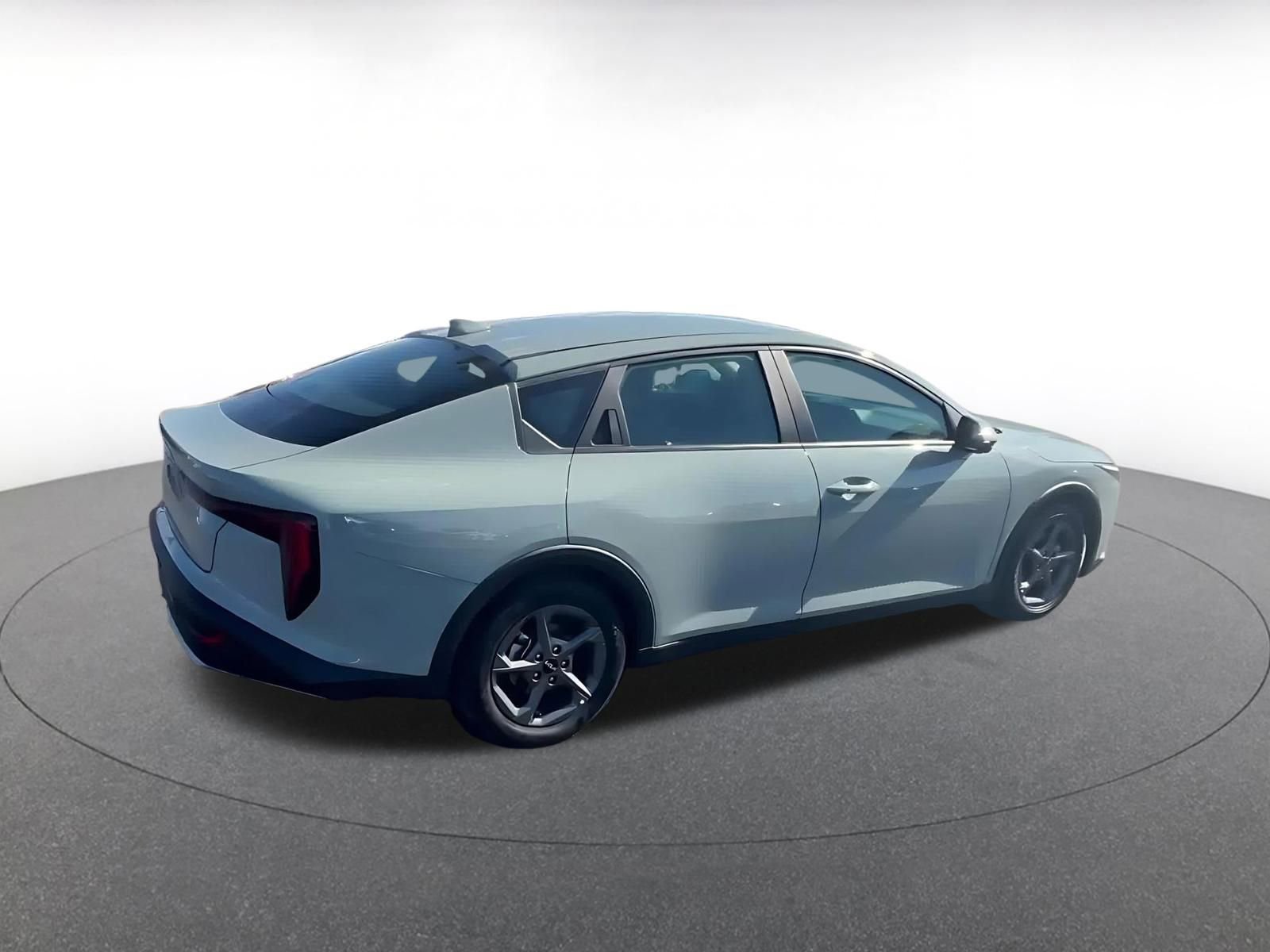 Thumbnail: 2025 Kia K4 - 15