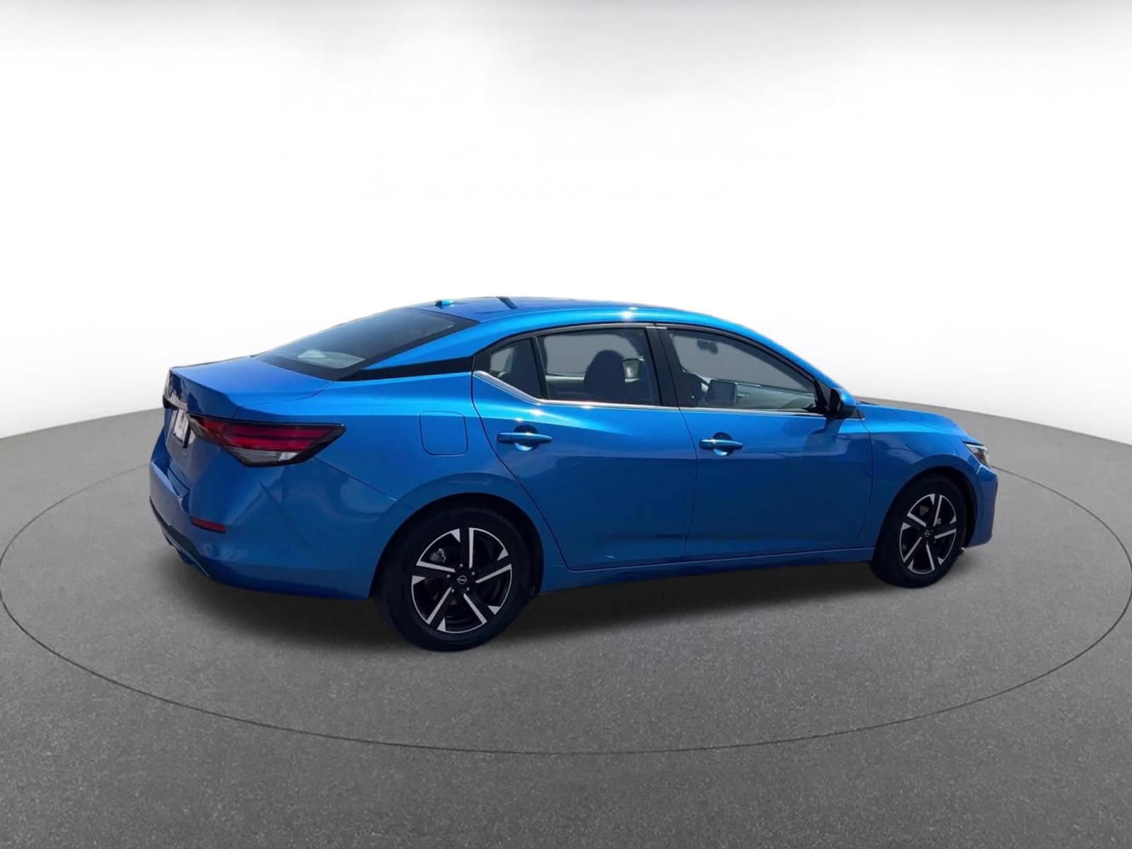 Thumbnail: 2025 Nissan Sentra - 12