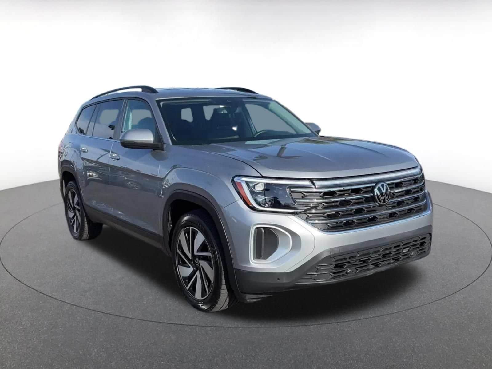 Thumbnail: 2026 Volkswagen Atlas - 3