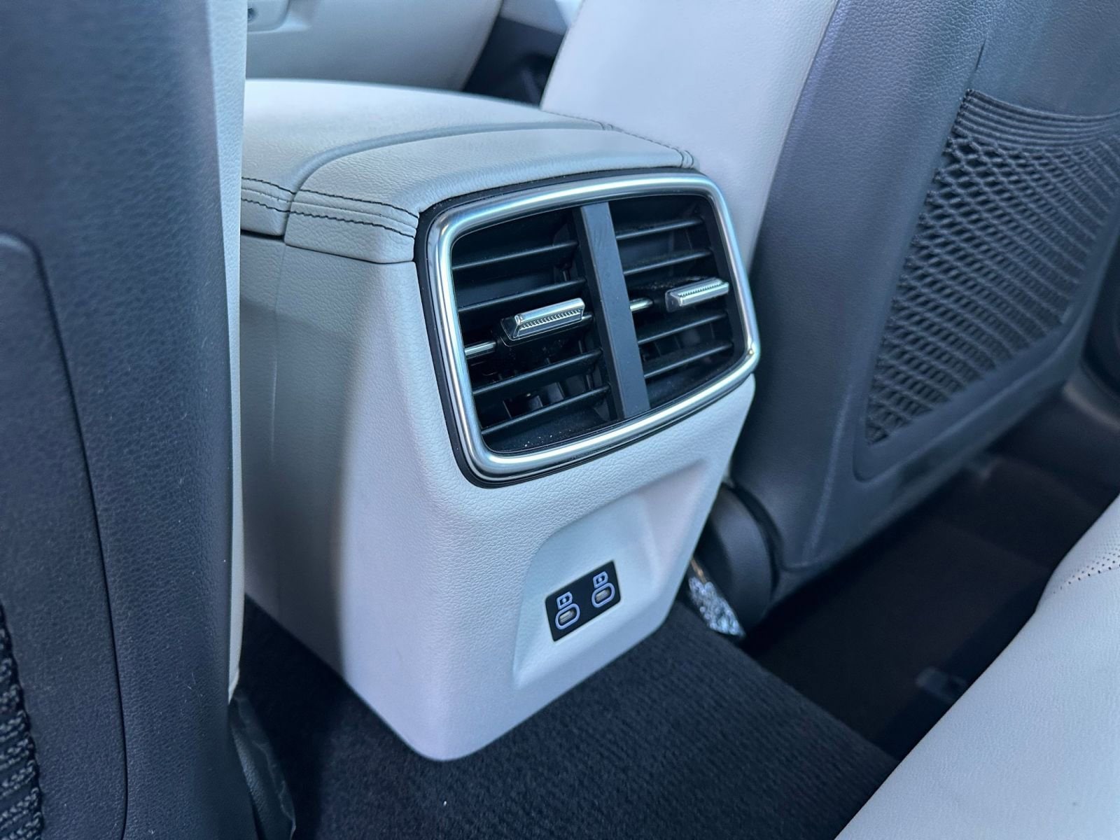 Thumbnail: 2025 Genesis G70 - 24