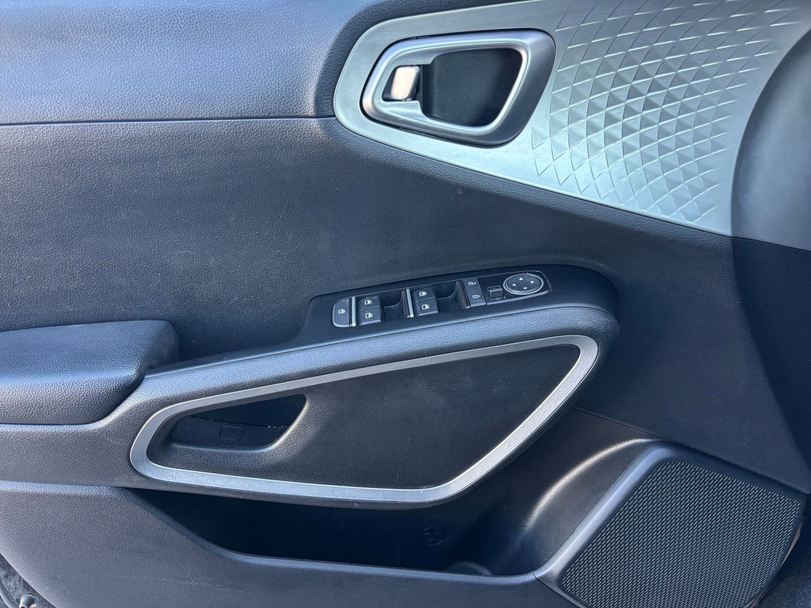 Thumbnail: 2024 Kia Soul - 18
