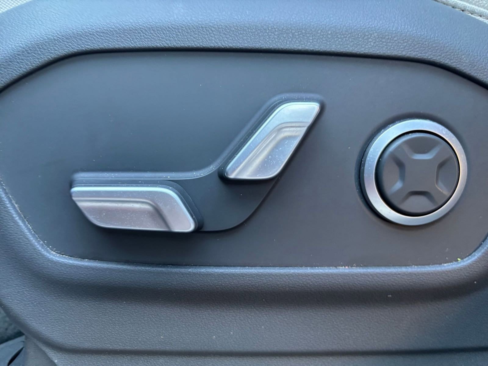 2024 Hyundai Santa Fe Limited 23