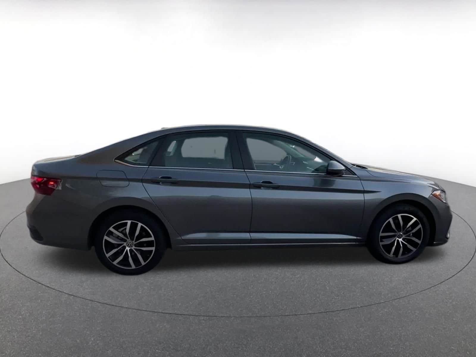 Thumbnail: 2025 Volkswagen Jetta - 16