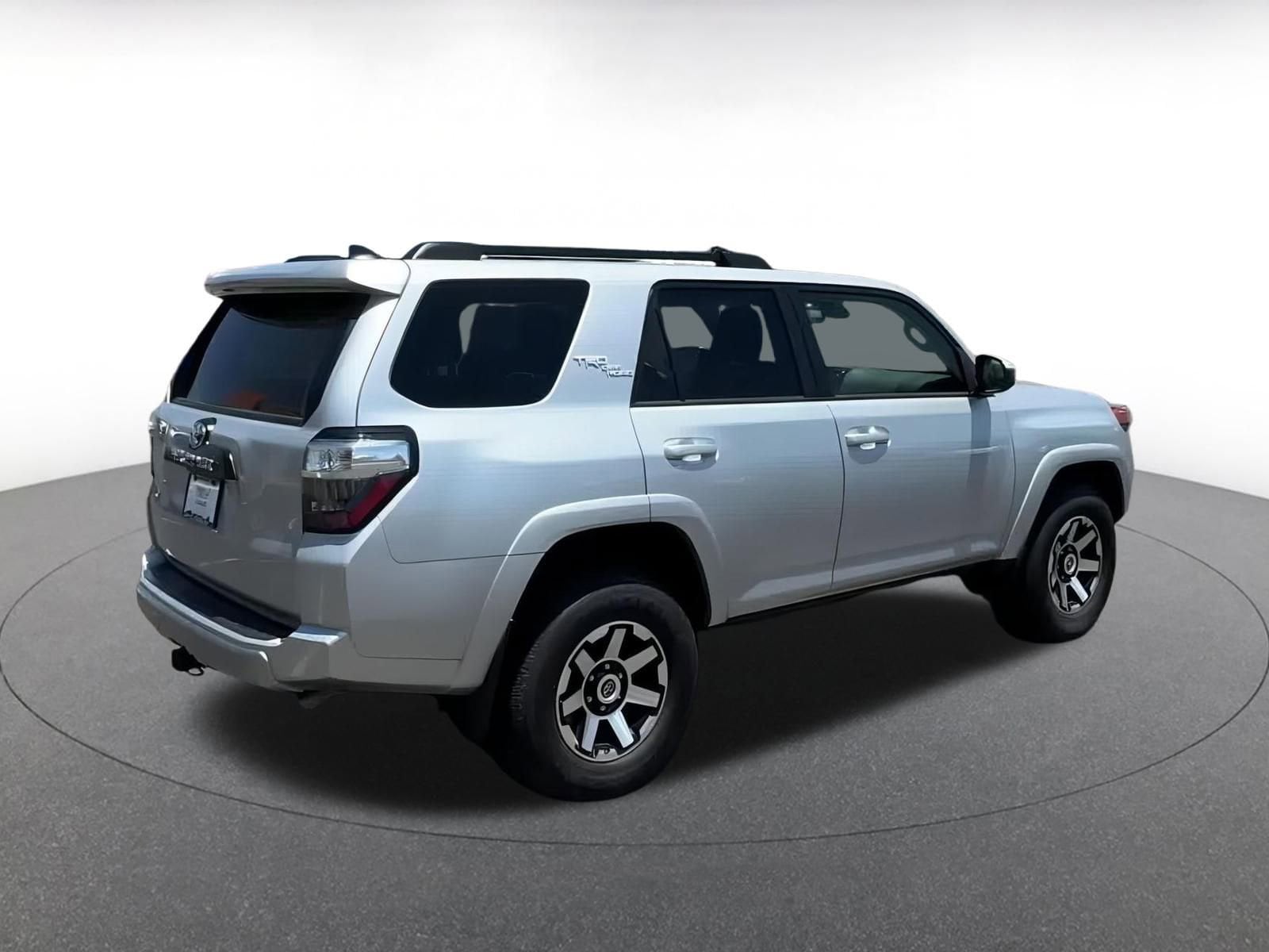 Thumbnail: 2024 Toyota 4Runner - 13