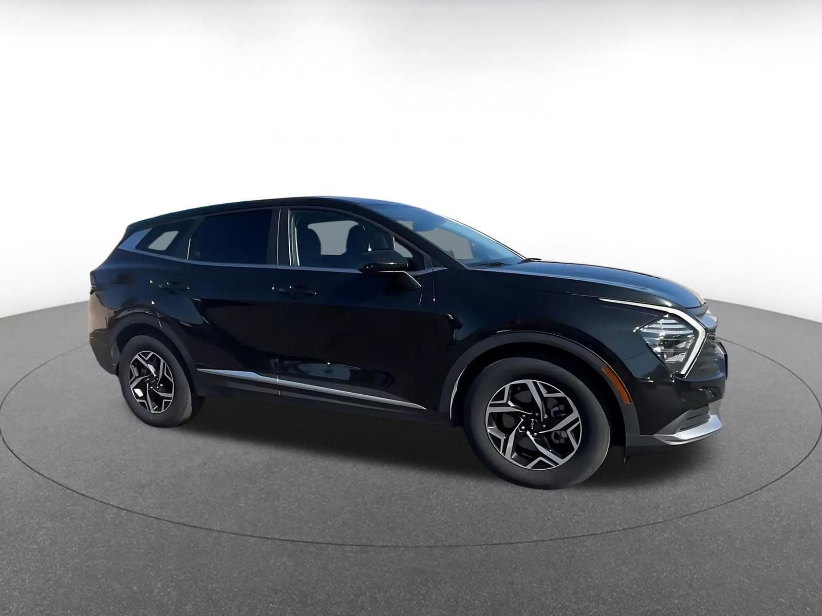 Thumbnail: 2025 Kia Sportage - 2