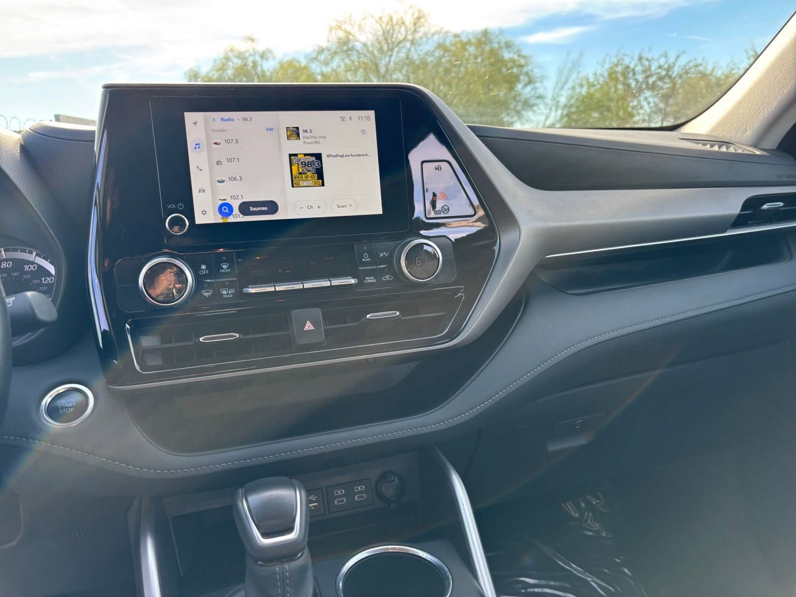 Thumbnail: 2025 Toyota Highlander - 21