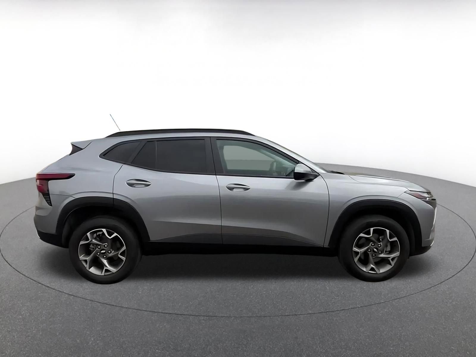 Thumbnail: 2025 Chevrolet Trax - 16