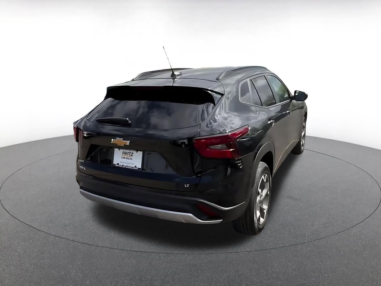 Thumbnail: 2025 Chevrolet Trax - 15