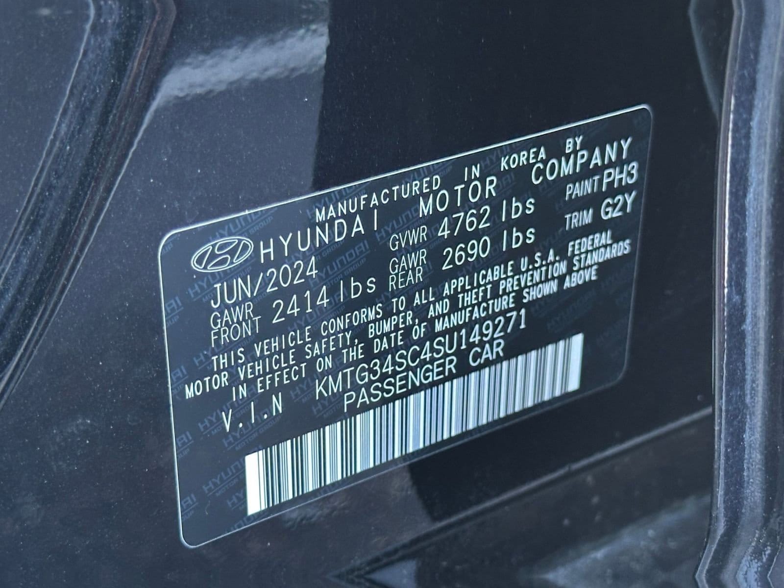 Thumbnail: 2025 Genesis G70 - 30