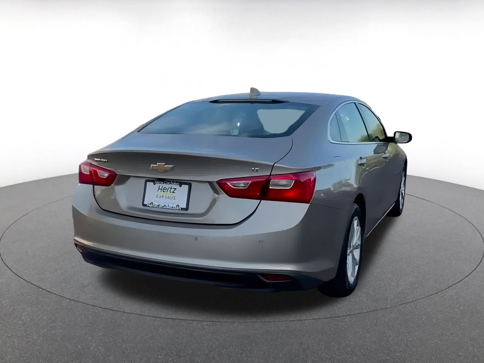 Thumbnail: 2023 Chevrolet Malibu - 14