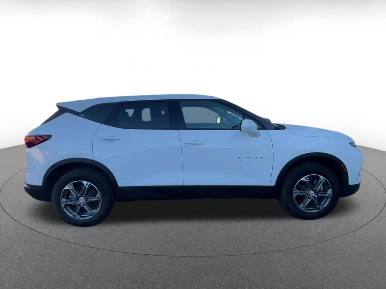 Thumbnail: 2025 Chevrolet Blazer - 16