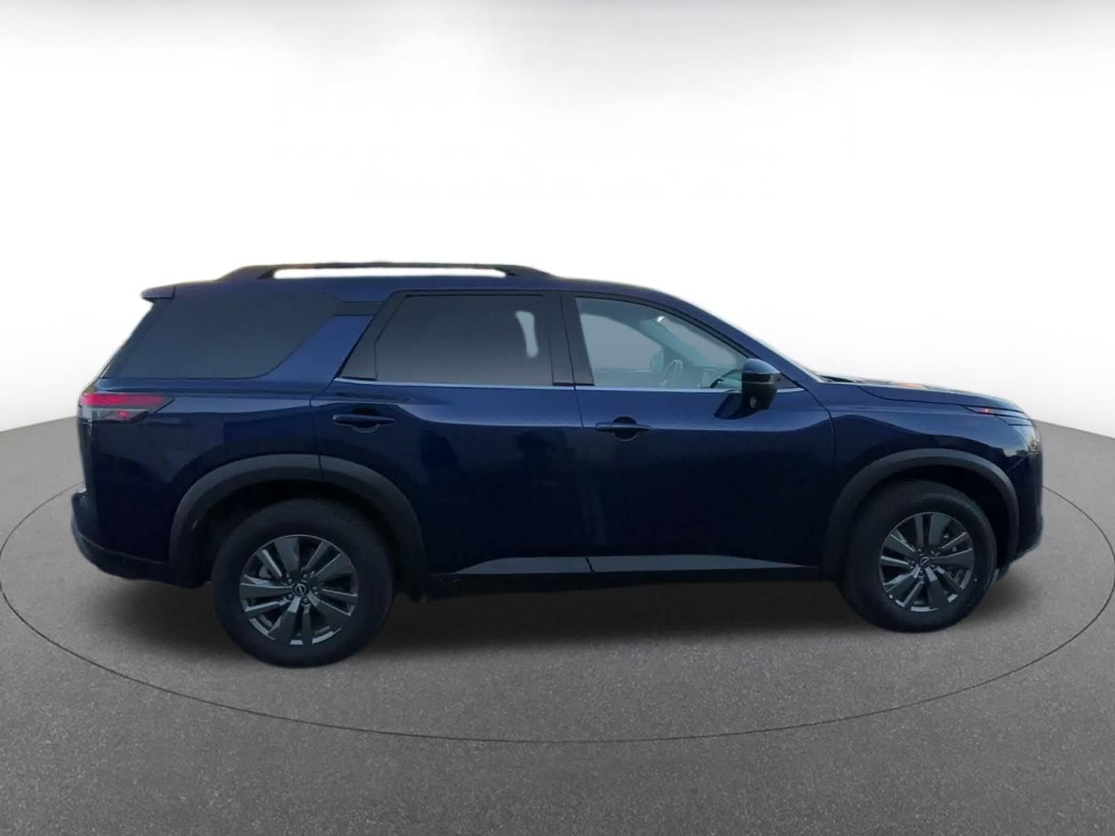 Thumbnail: 2025 Nissan Pathfinder - 13