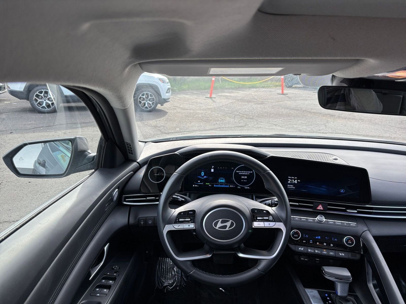 Thumbnail: 2025 Hyundai Elantra - 35