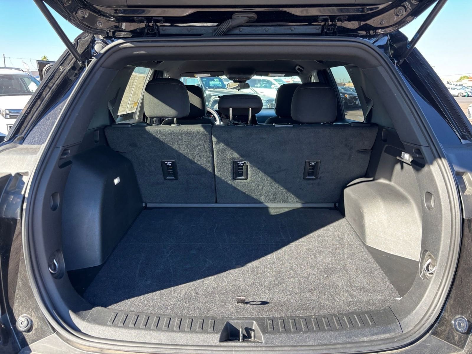 Thumbnail: 2025 Chevrolet Equinox - 30