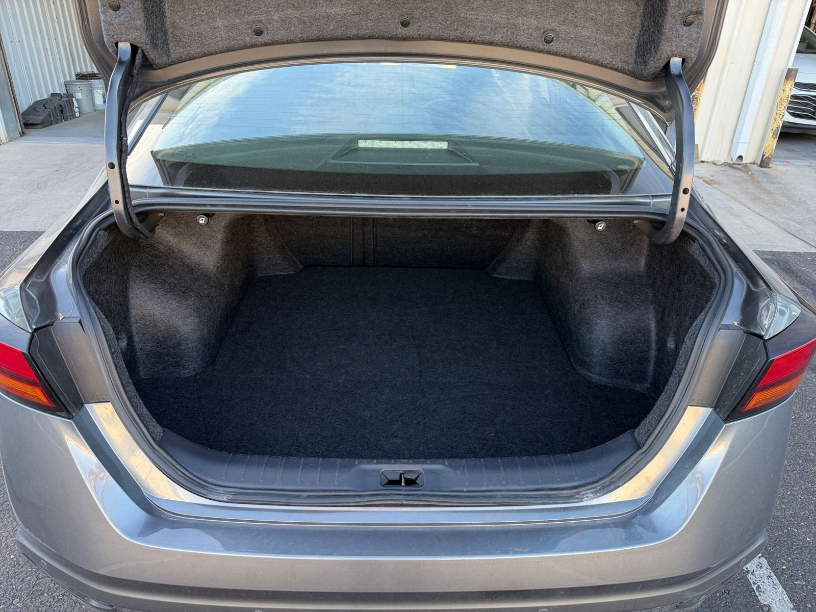 Thumbnail: 2025 Nissan Altima - 30