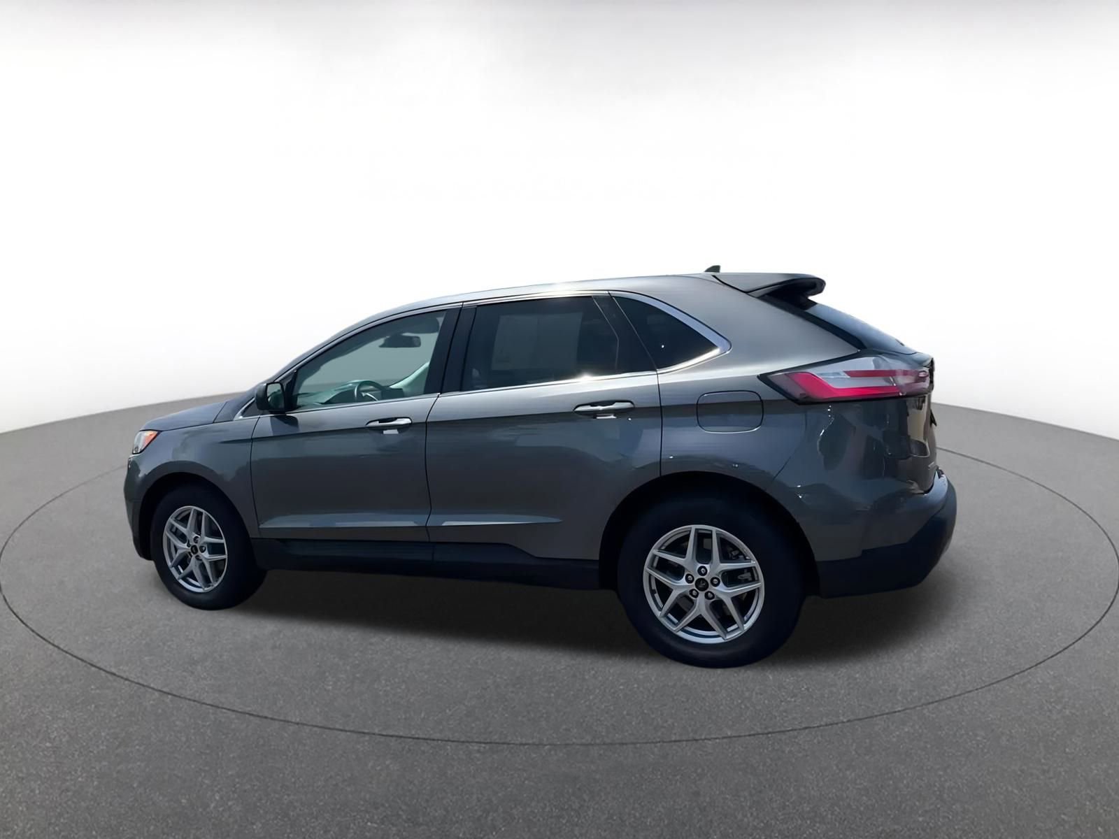 Thumbnail: 2024 Ford Edge - 10