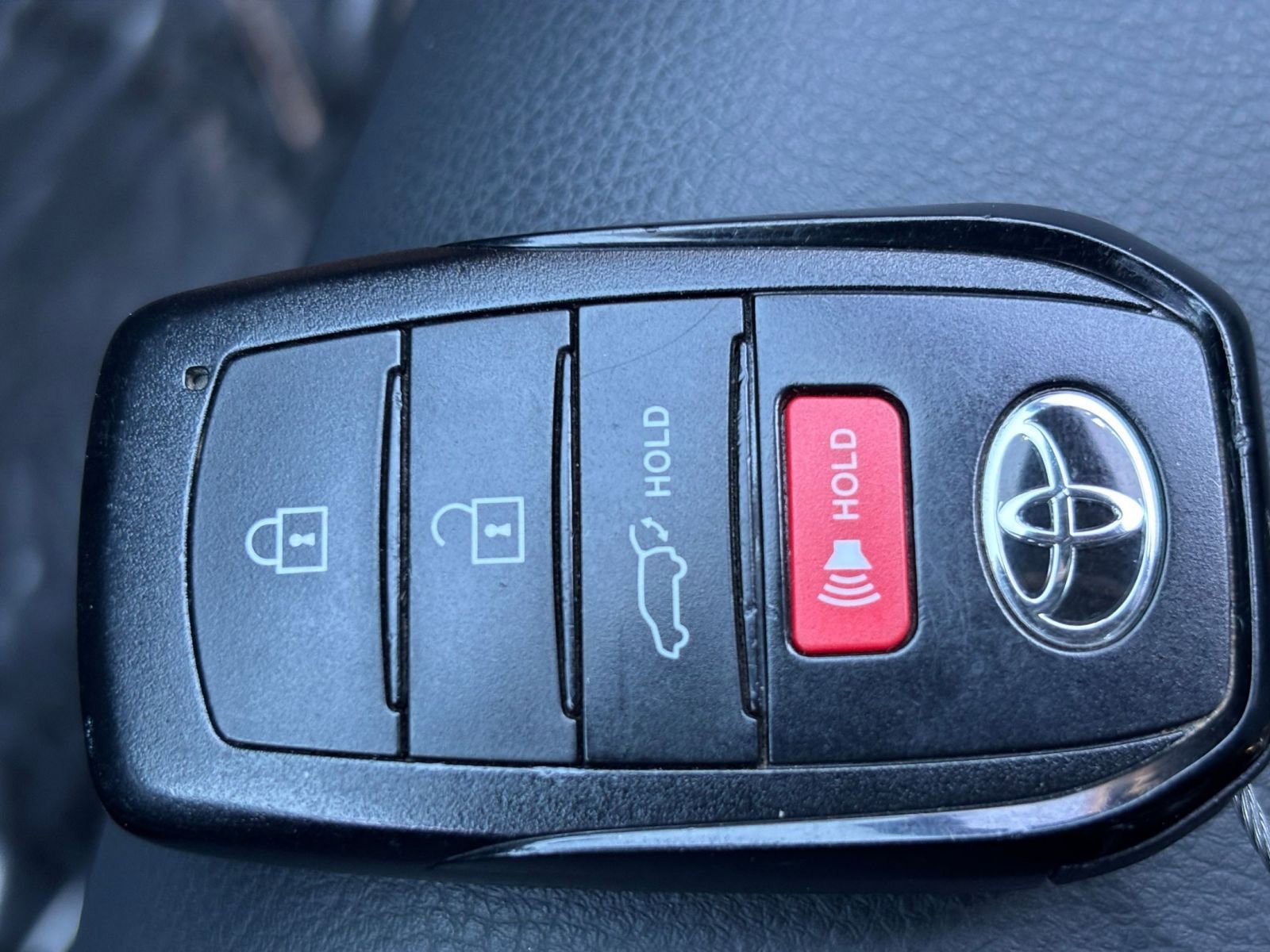 Thumbnail: 2025 Toyota Highlander - 21