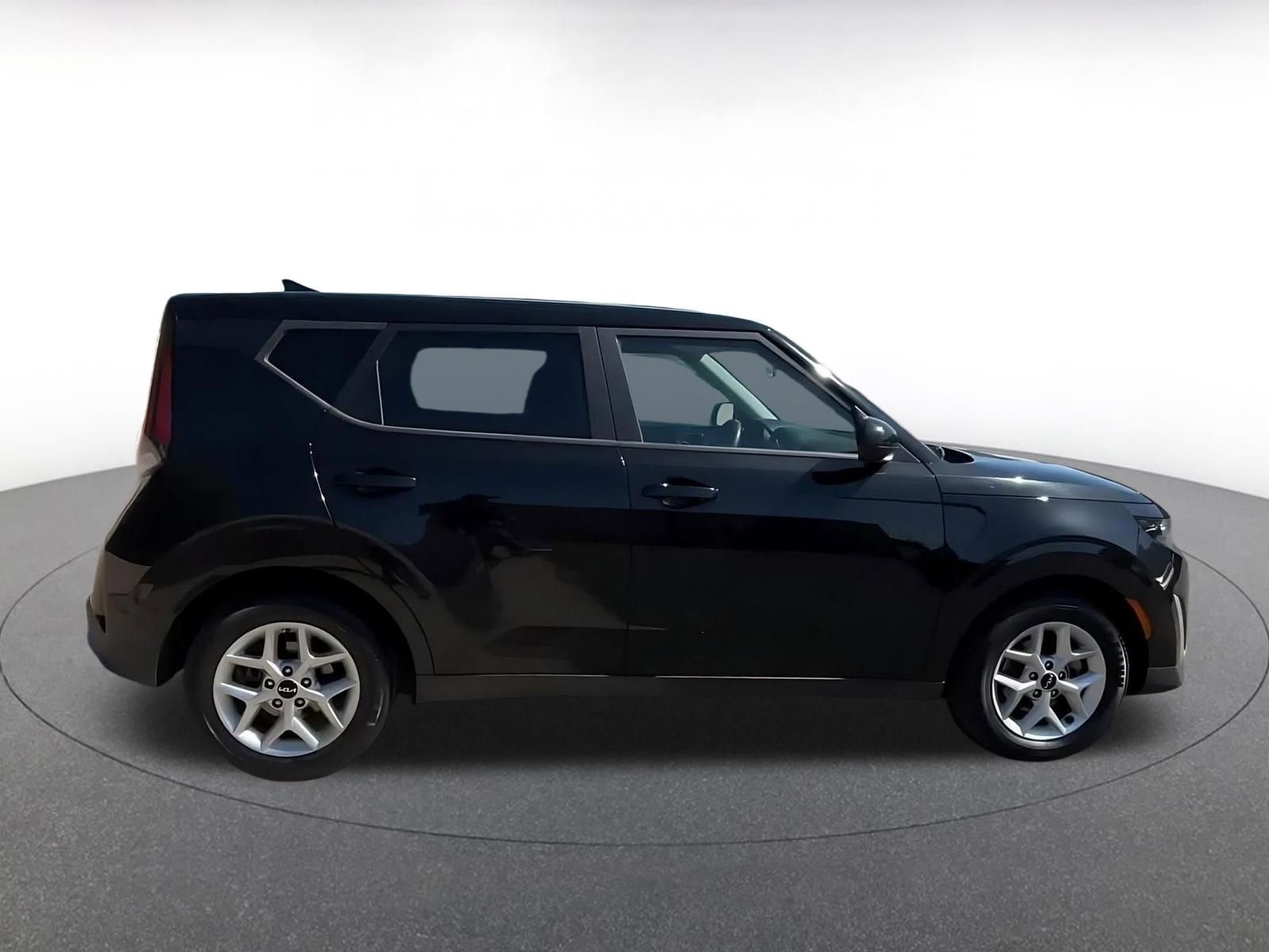 Thumbnail: 2024 Kia Soul - 16