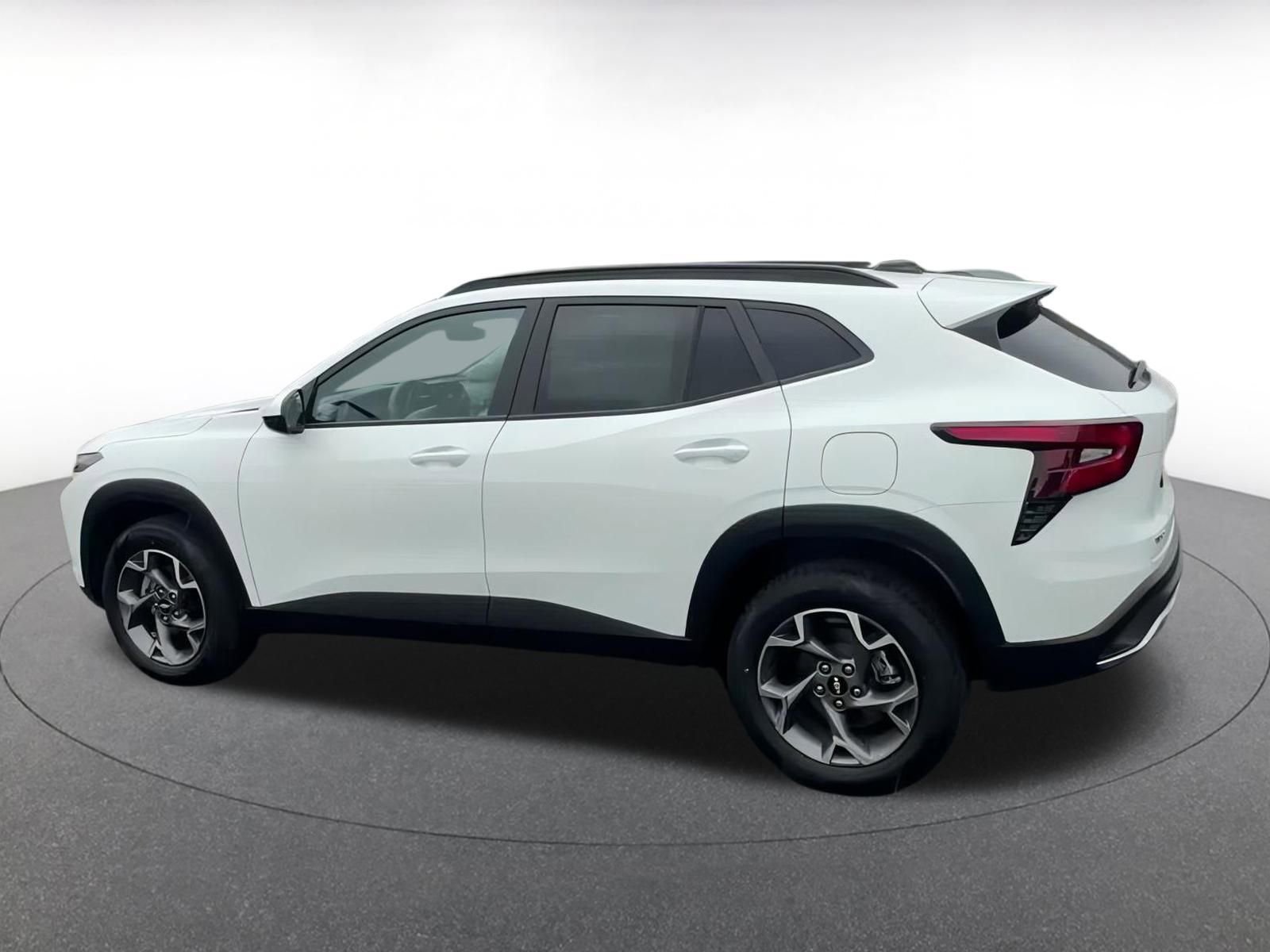 Thumbnail: 2025 Chevrolet Trax - 9