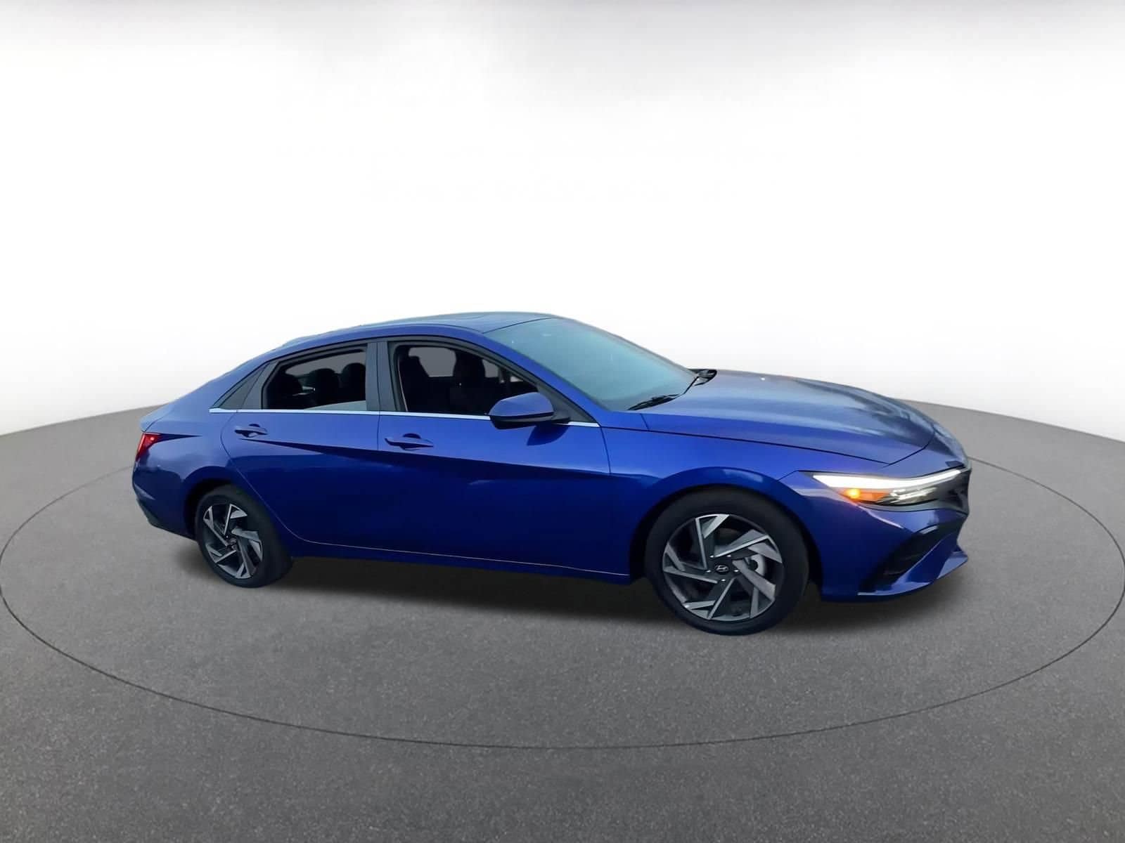 Thumbnail: 2025 Hyundai Elantra - 2