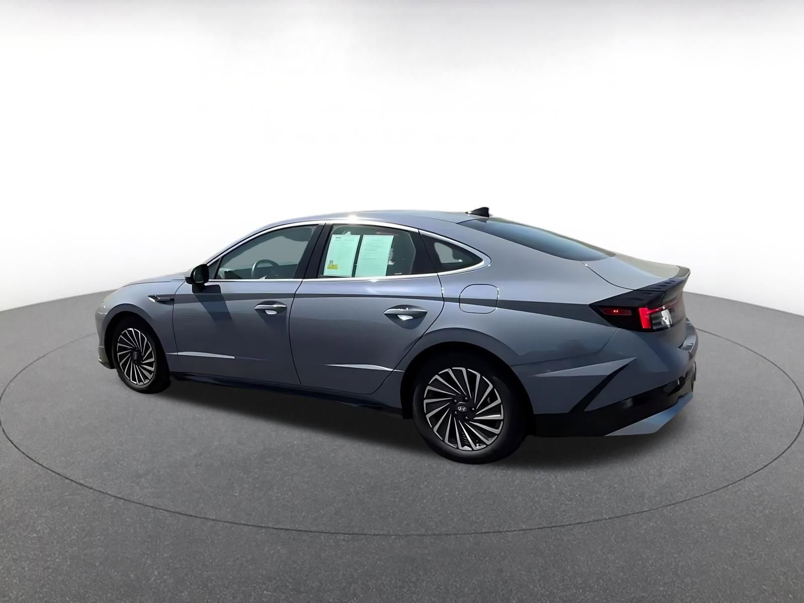 Thumbnail: 2025 Hyundai Sonata - 10